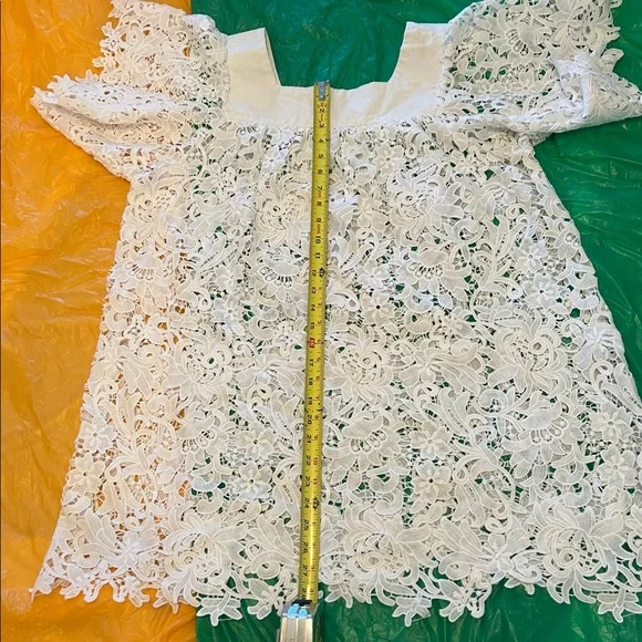 White Lace Dress with Floral Pattern - Picture 4 of 7